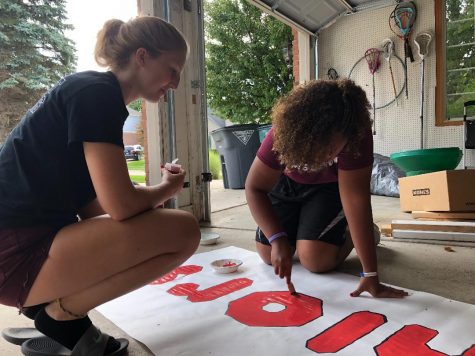 Homecoming Floats Are Underway