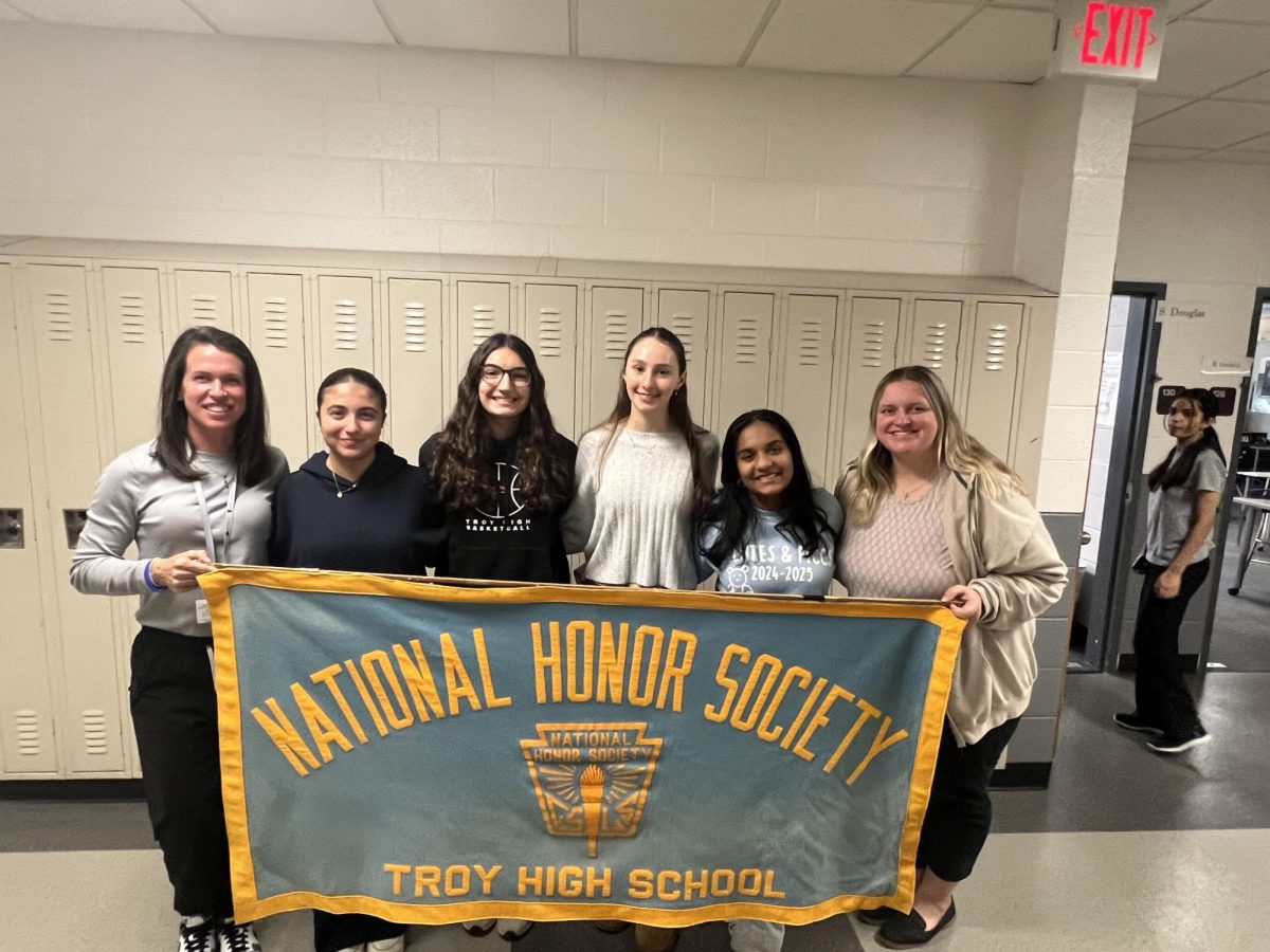 Bridging Dreams and Achievements: The National Honor Society in Action